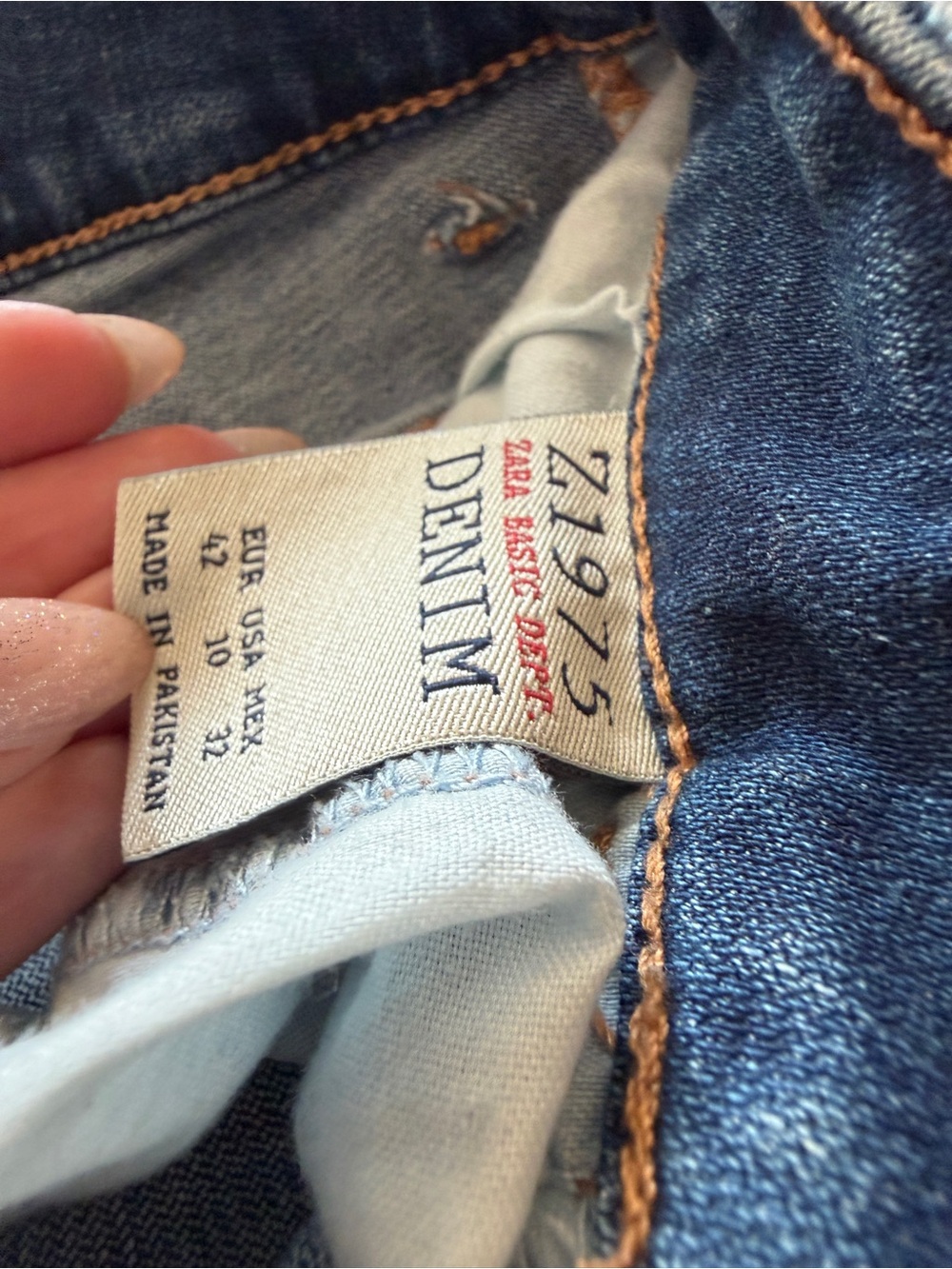 Zara Basic Denim Straight Ripped Jeans - Picture 3 of 6
